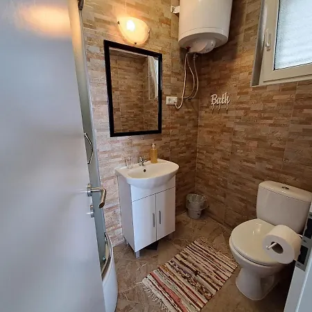 Benjak Apartment *