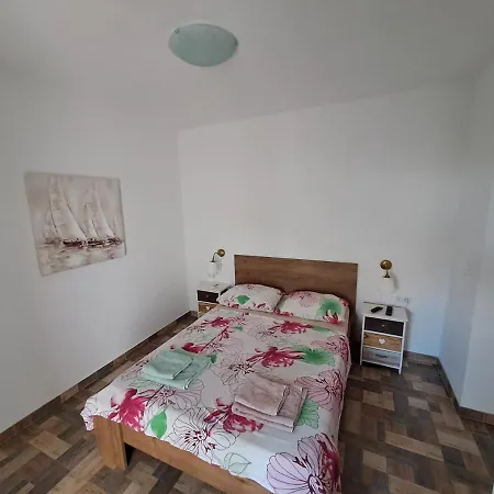 Apartament Benjak *